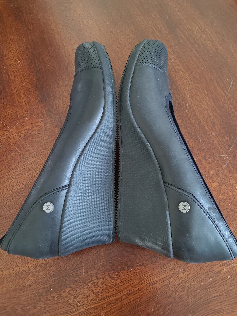 Mozo Gardena Black Leather Wedge Comfort Slip On Shoes Women Size 9 Work Shoes